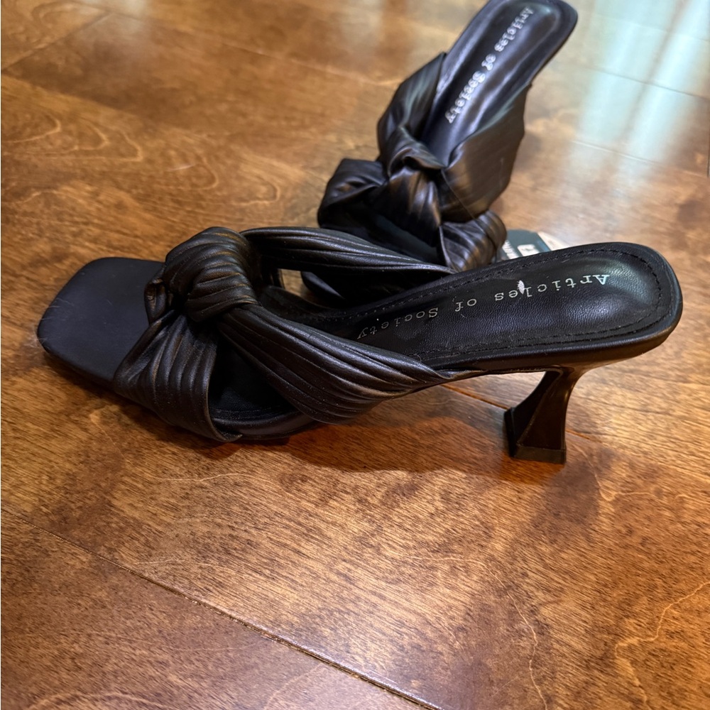 Knotted Black Leather Mid-Heel Sandals by Articles Of Society